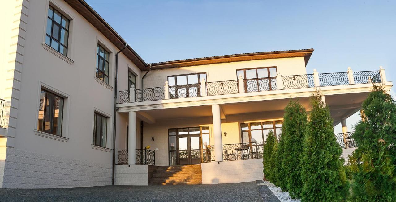 Colinele Aurii Cimislia Hotel Eksteriør billede