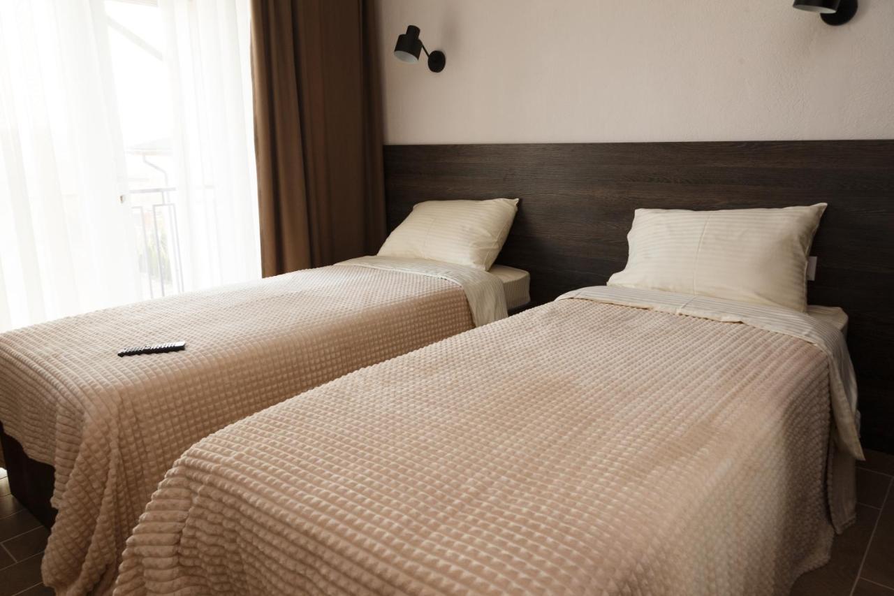 Colinele Aurii Cimislia Hotel Eksteriør billede